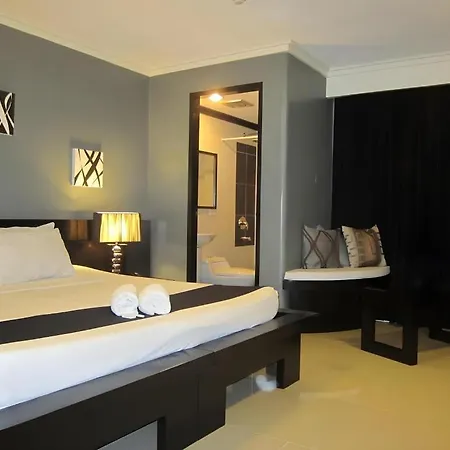 Richmond Plaza Hotel
