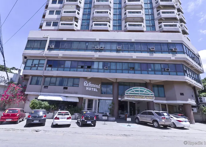 Richmond Plaza 3* Cebu