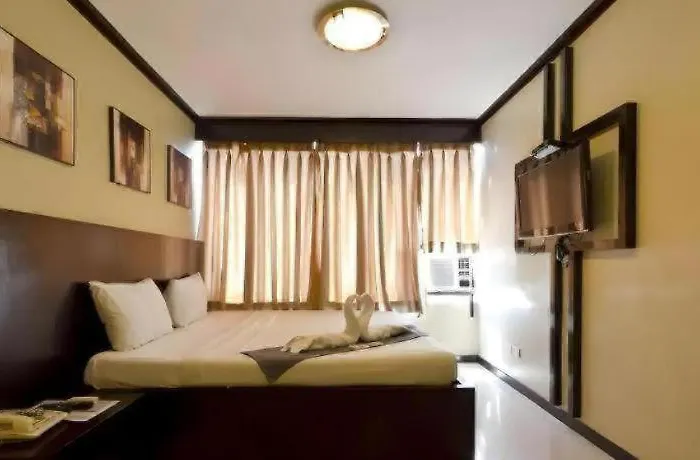 Hotel Richmond Plaza 3*