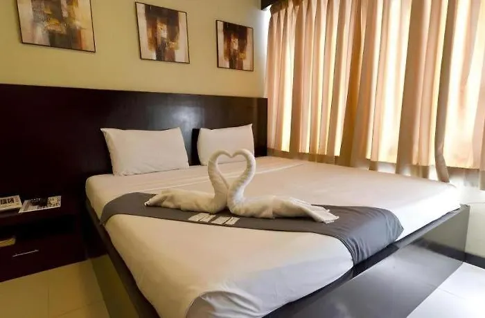 Richmond Plaza 3* Cebu