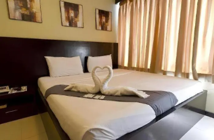 Richmond Plaza 3* Cebu