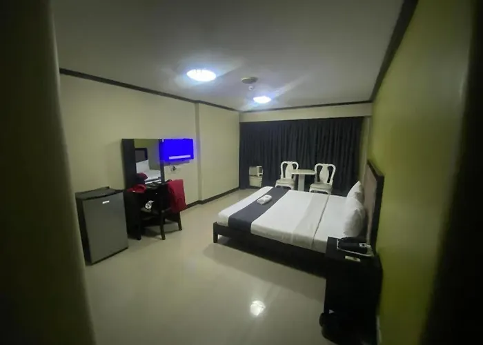 Richmond Plaza Hotel 3*