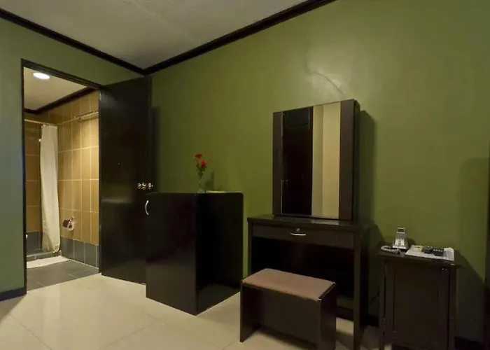 Richmond Plaza 3* Cebu